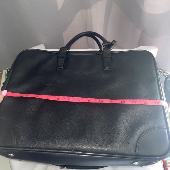 Tumi 16" Saffiano Leather Business Briefcase Commuter Messenger Bag Black Strap - Picture 15 of 16